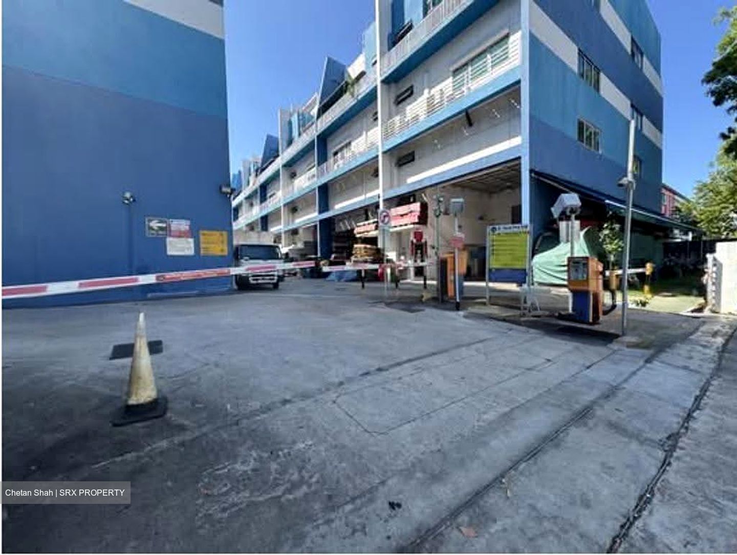 Woodlands Bizhub (D27), Factory #621705171